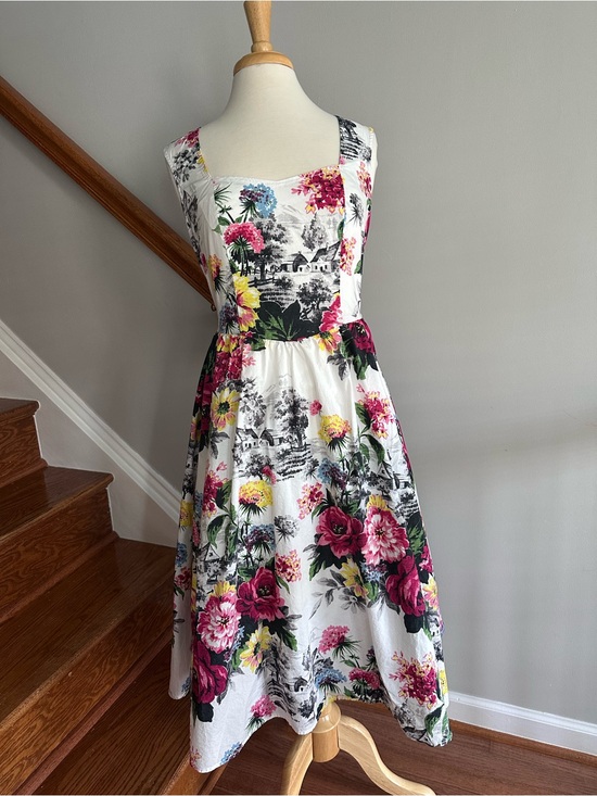 Anthropologie Dresses & Skirts - Anthropologie White Dress with Pink & Yellow Floral Print